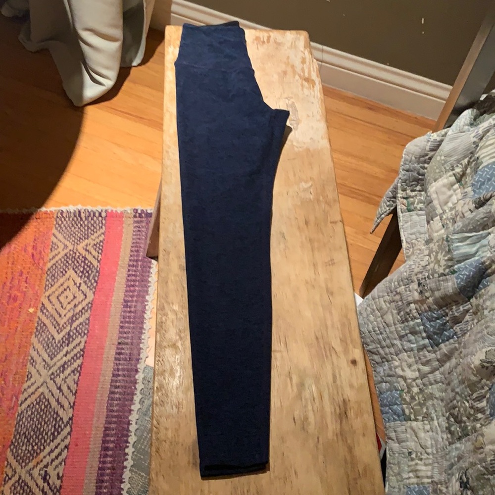 BeyondYoga x Peloton Sz M Navy Space Dye leggings